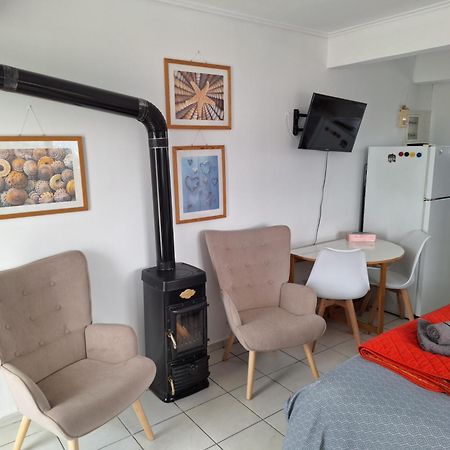 Cute&Quiet Studio Loutraki ภายนอก รูปภาพ