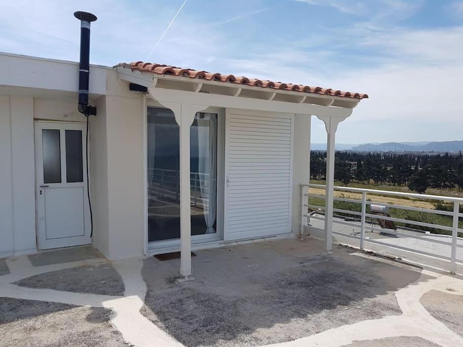 Cute&Quiet Studio Loutraki ภายนอก รูปภาพ